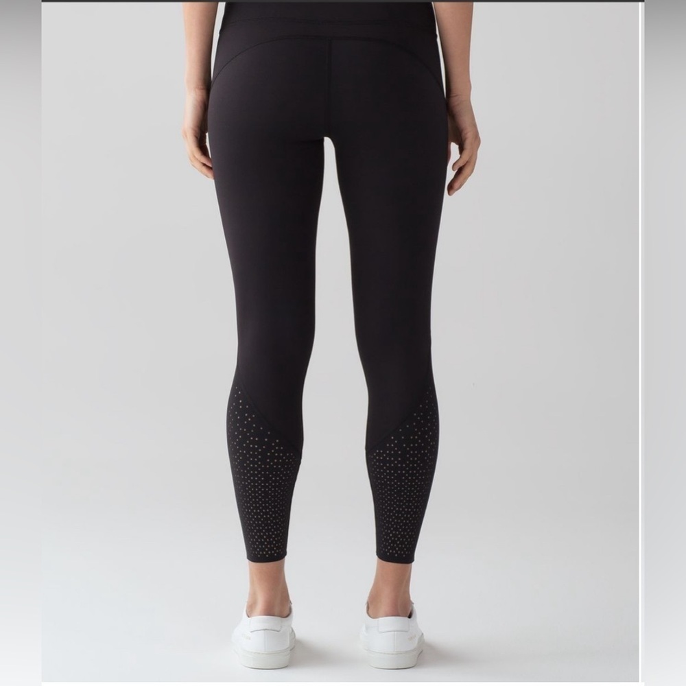 Lululemon Anew Tight
Black Size 4 - Picture 3 of 12
